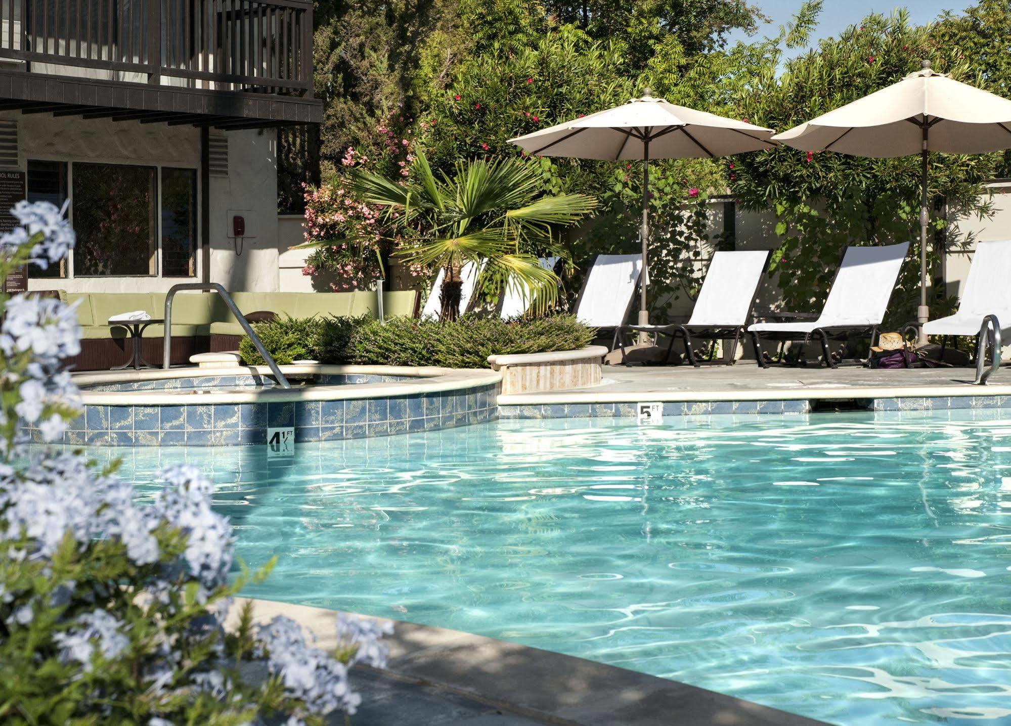 Roman Spa Resort Калистога Экстерьер фото
